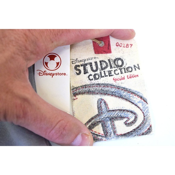 NEW Disney Studio XXL Pirates Of The Caribbean Jack Sparrow / Johnny Depp Shirt - Picture 3 of 7